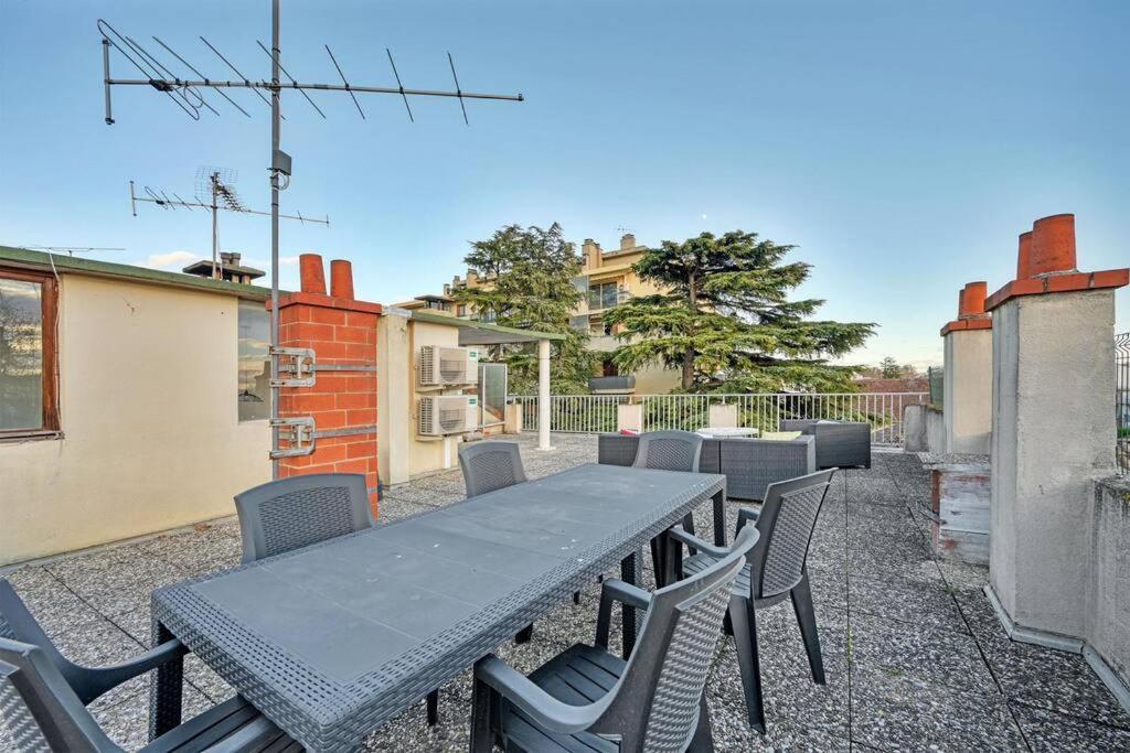 The Rooftop - Ac Clim - Wi-Fi - Parking Gratuit Dans La Rue Αβινιόν Εξωτερικό φωτογραφία